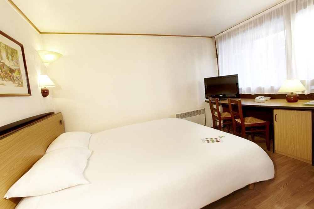 Hotel Campanile Vire Pokój zdjęcie